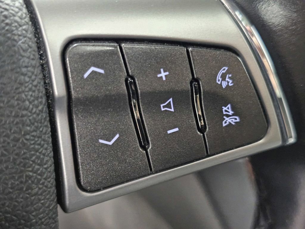 Used 2012 Cadillac SRX Luxury FWD image 36