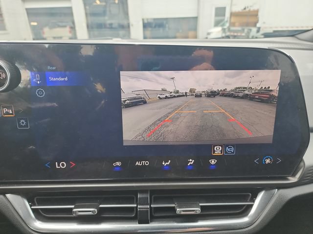 Used 2026 Chevrolet Equinox EV LT FWD image 20