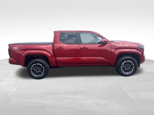 Used 2025 Toyota Tacoma TRD Sport AWD/4WD image 6