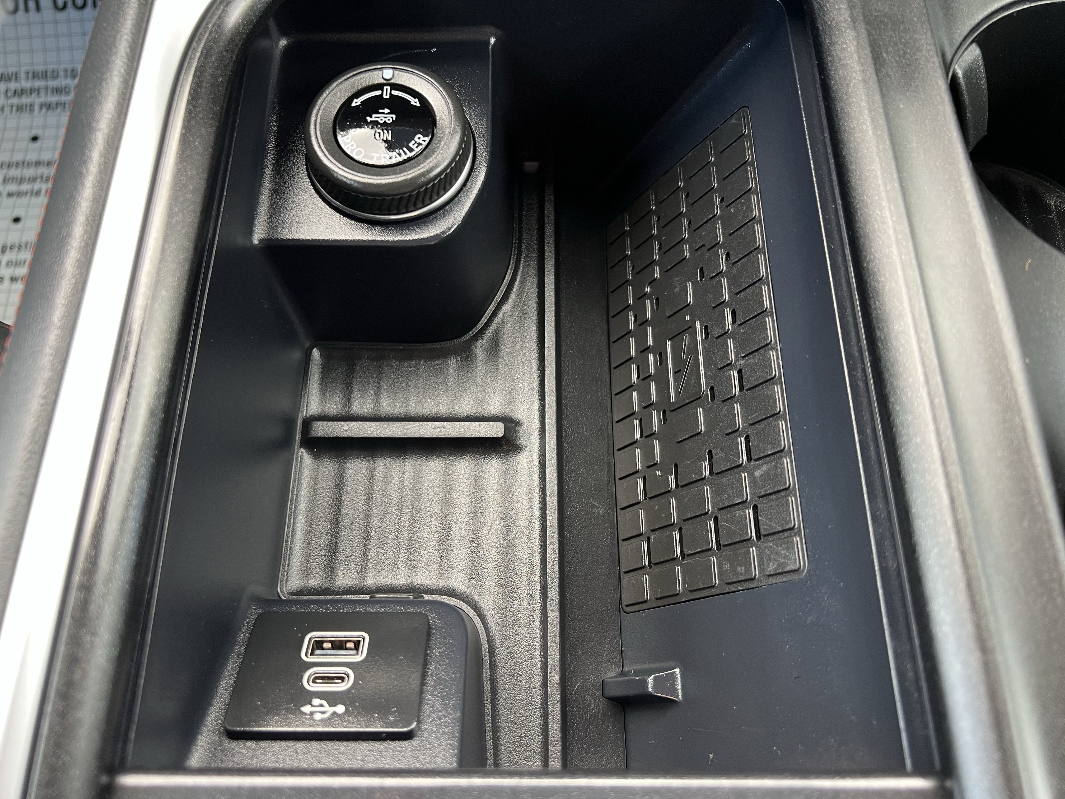 Used 2025 Ford Expedition Max Active AWD/4WD image 14