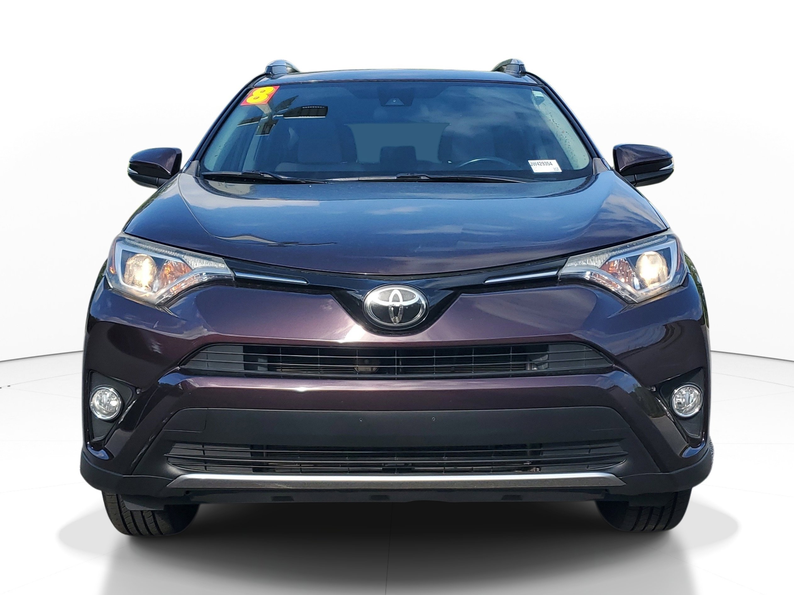 Used 2018 Toyota RAV4 XLE FWD image 2