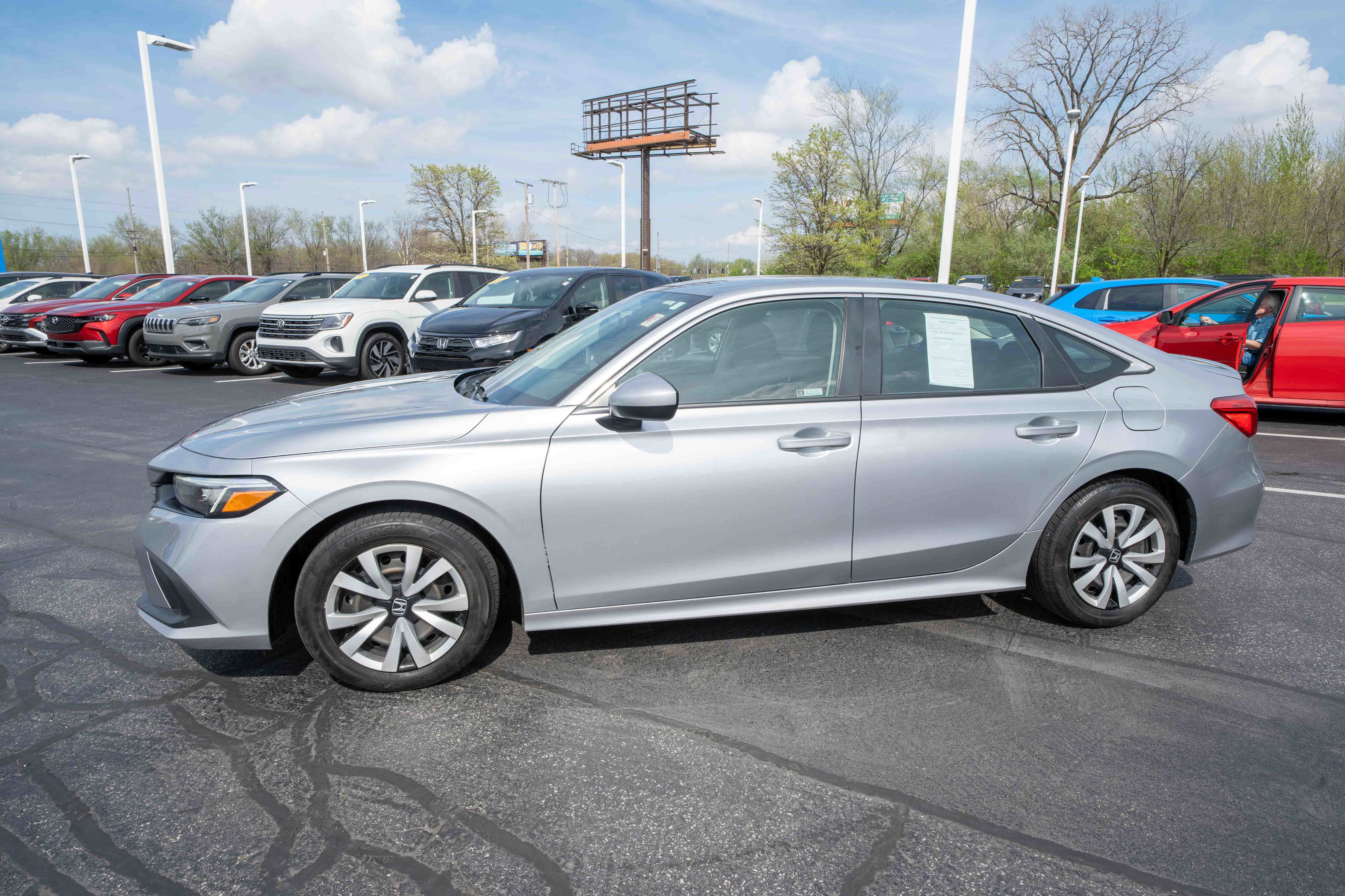 Used 2023 Honda Civic LX image 3