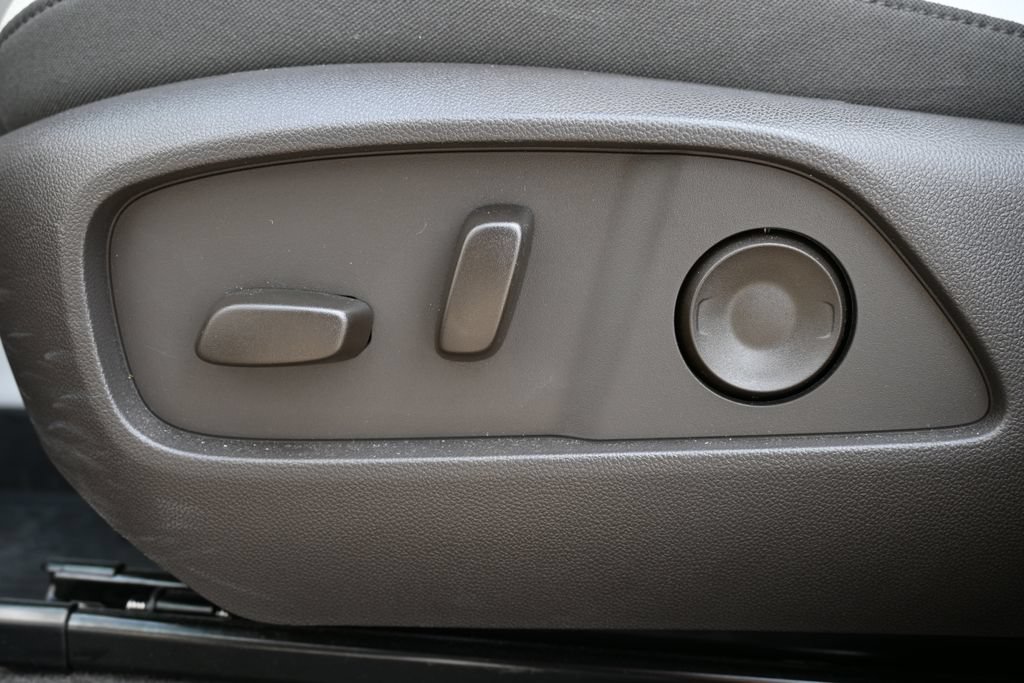 Used 2026 GMC Terrain Denali w/ LPO, Floor Liner Package AWD/4WD image 13