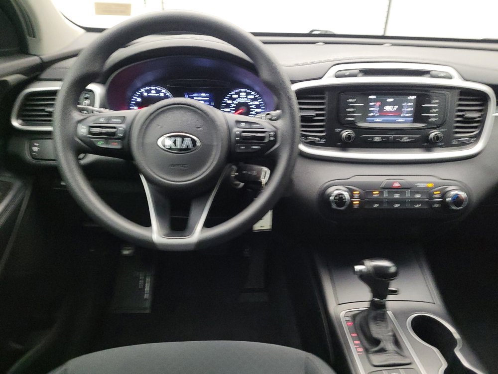 Used 2017 Kia Sorento AWD image 22