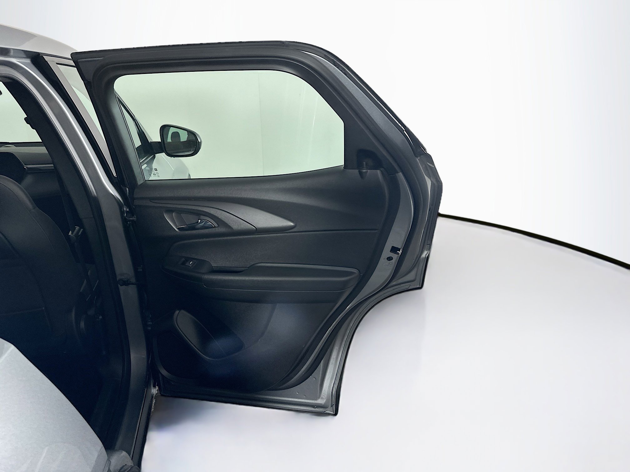 Used 2024 Chevrolet TrailBlazer LS image 27