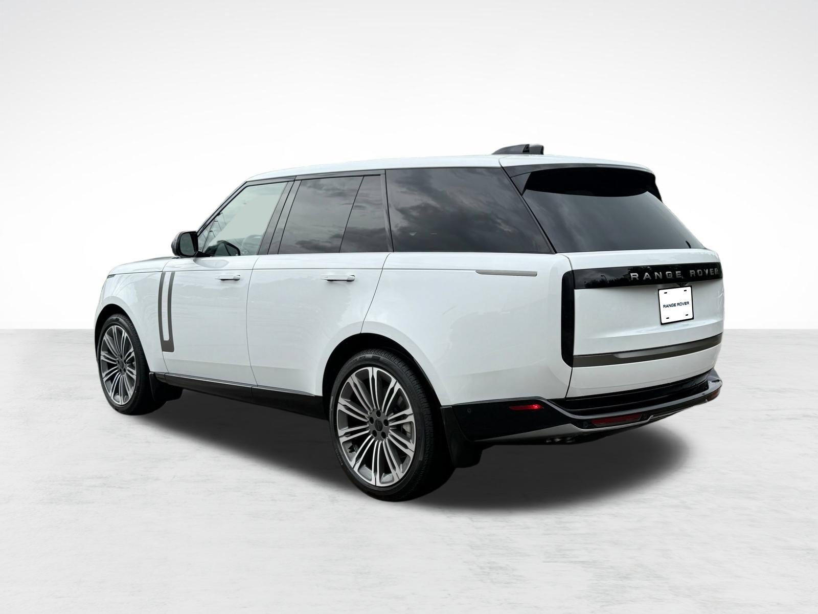 New 2026 Land Rover Range Rover SE AWD/4WD image 3