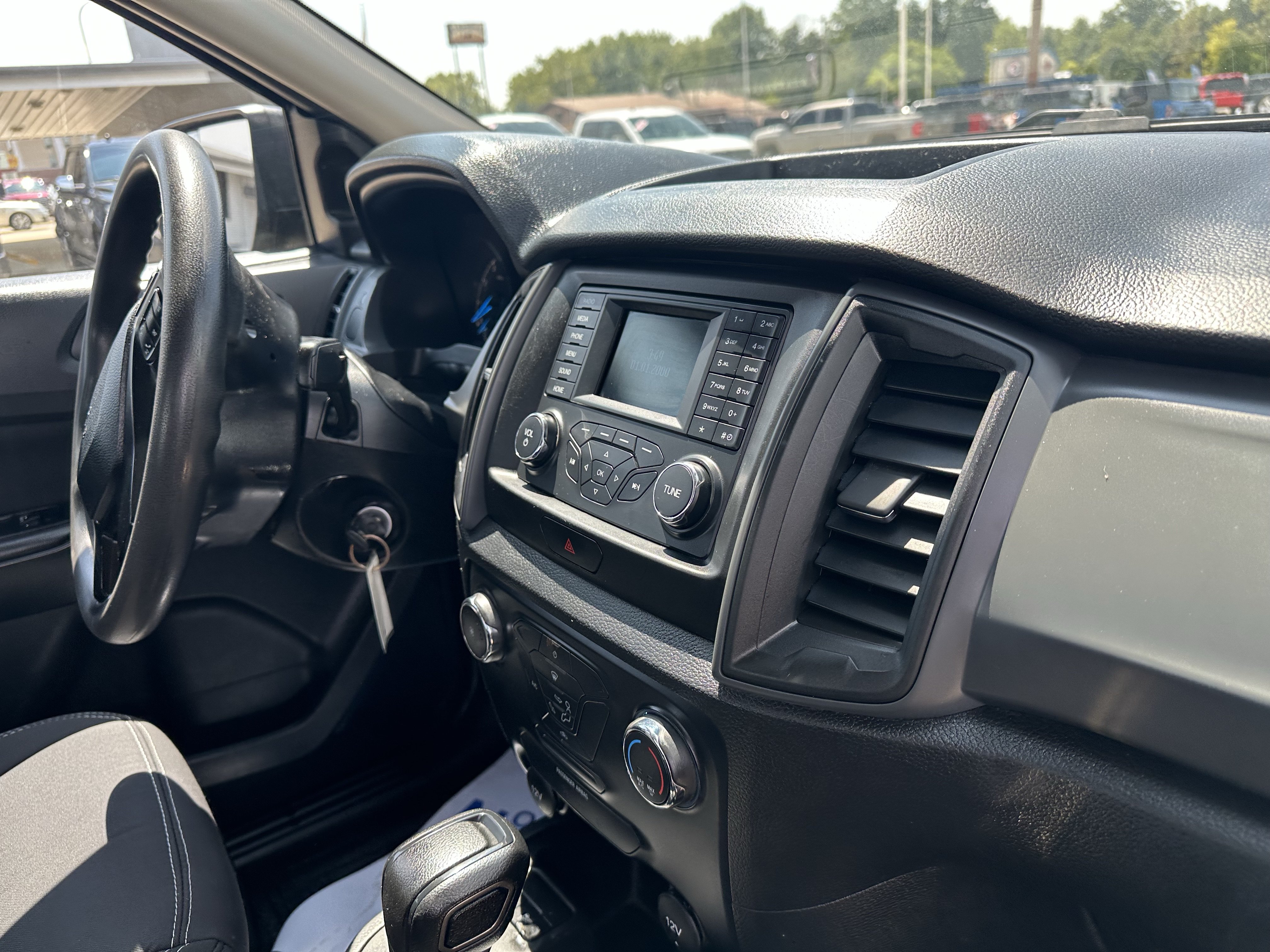 Used 2023 Ford Ranger XL RWD image 11
