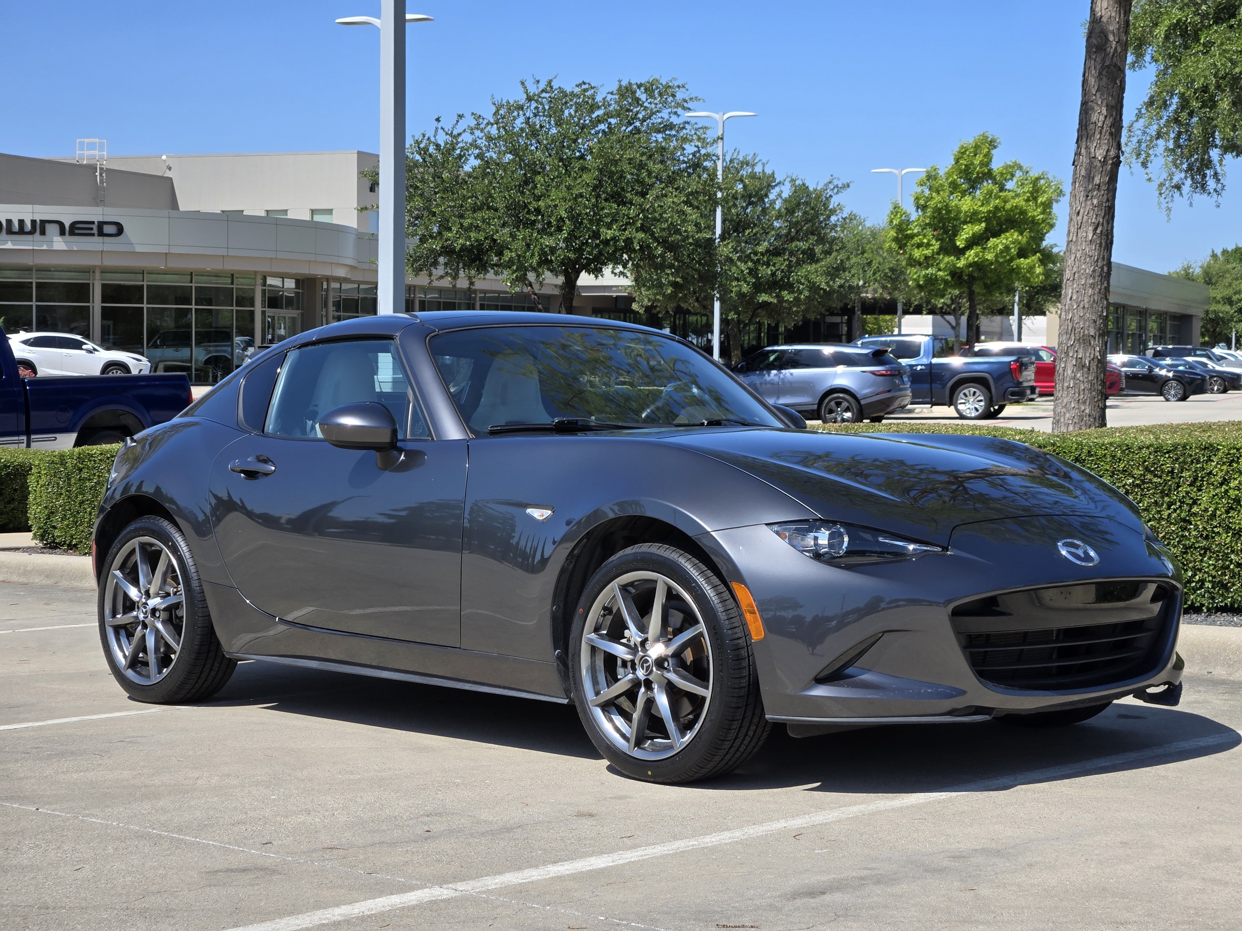 Used 2021 MAZDA MX-5 Miata RF Grand Touring RWD image 8