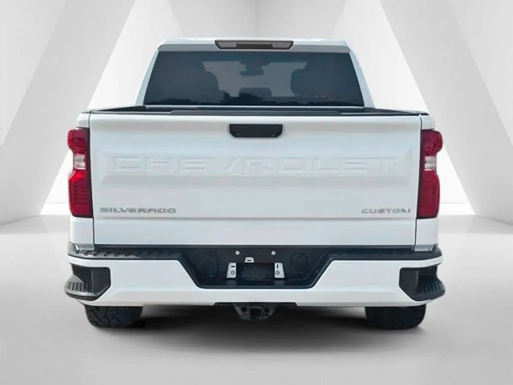 Used 2023 Chevrolet Silverado 1500 Custom AWD/4WD image 6