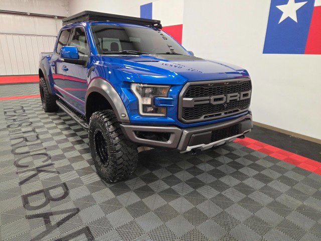 Used 2017 Ford F150 Raptor w/ Equipment Group 802A Luxury image 16