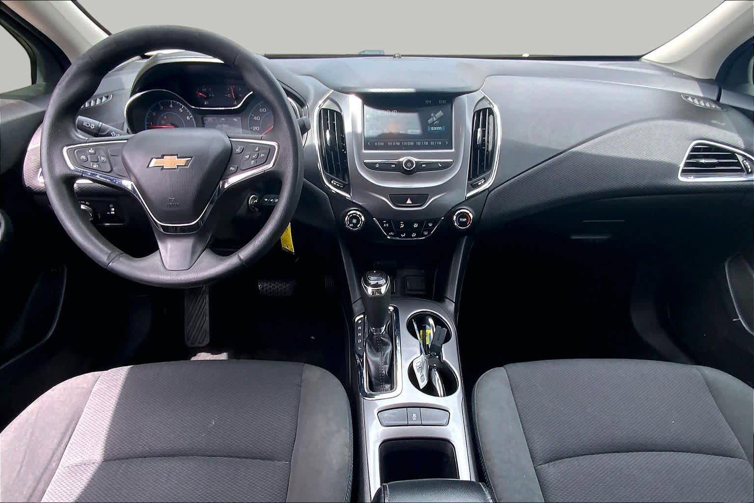 Used 2016 Chevrolet Cruze LT FWD image 15