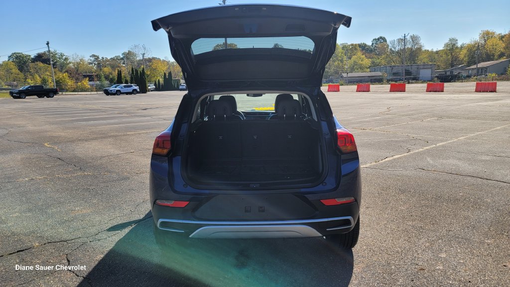 Used 2022 Buick Encore GX Select w/ Experience Buick Package AWD/4WD image 11