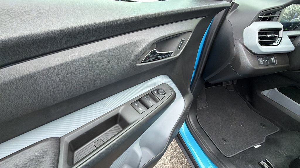 New 2027 Chevrolet Bolt RS w/ Technology Package image 12