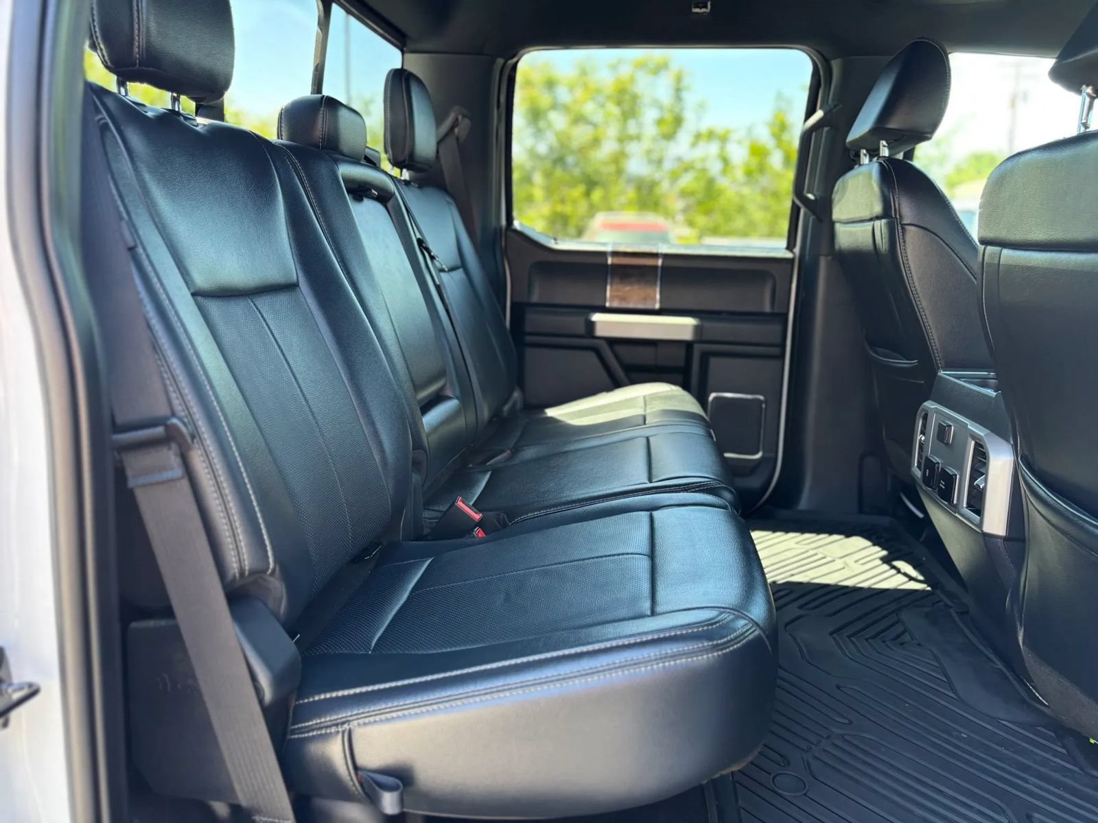 Used 2022 Ford F250 Lariat w/ Lariat Value Package AWD/4WD image 20