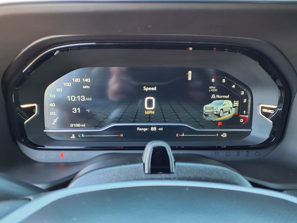 Used 2024 GMC Yukon XL Denali w/ Denali Reserve Package image 8