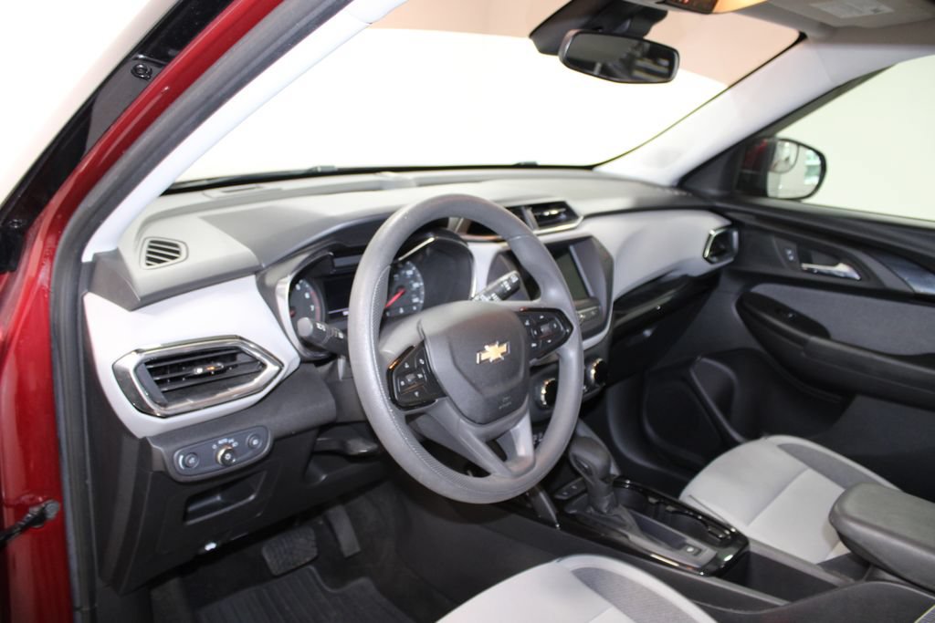 Used 2022 Chevrolet TrailBlazer LT FWD image 20