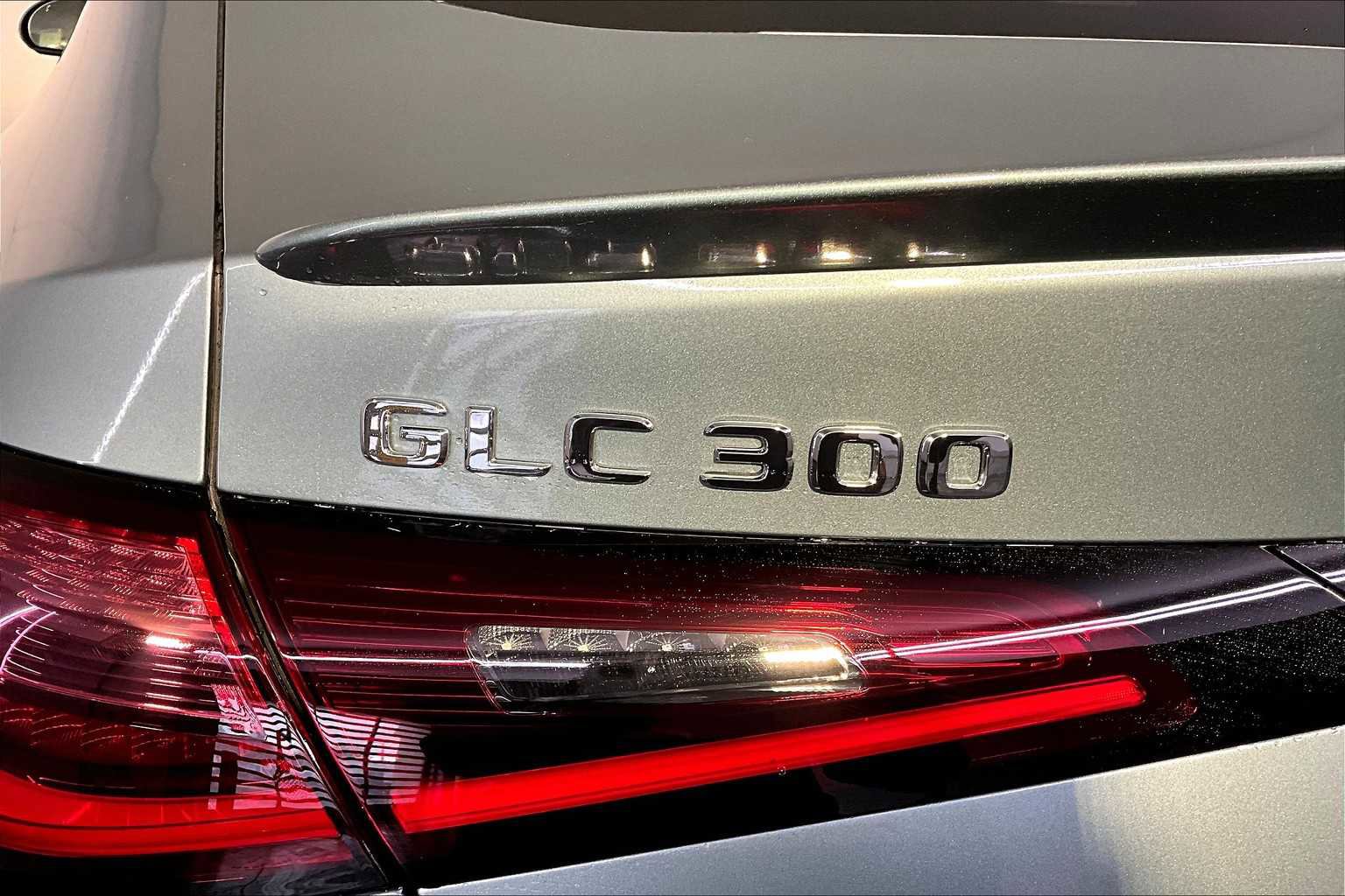 New 2026 Mercedes-Benz GLC 300 4MATIC image 6