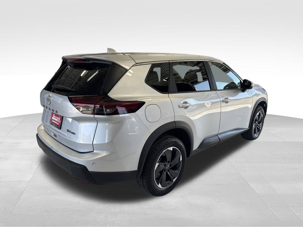 Used 2024 Nissan Rogue SV AWD/4WD image 9