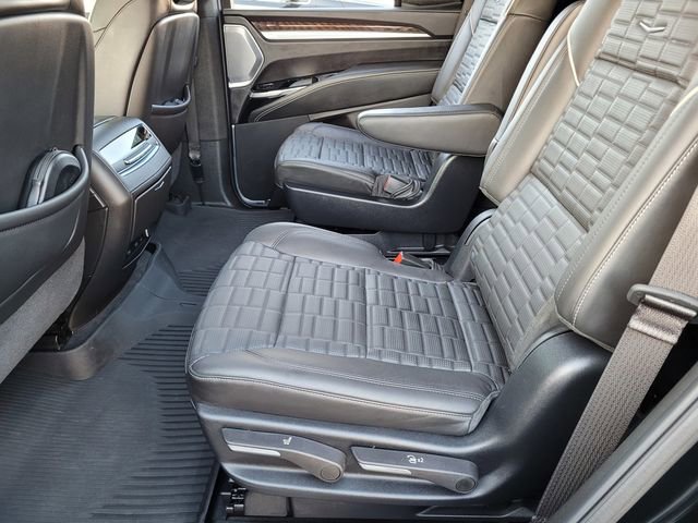 Certified 2025 Cadillac Escalade Sport Platinum w/ LPO, ONYX Package image 15