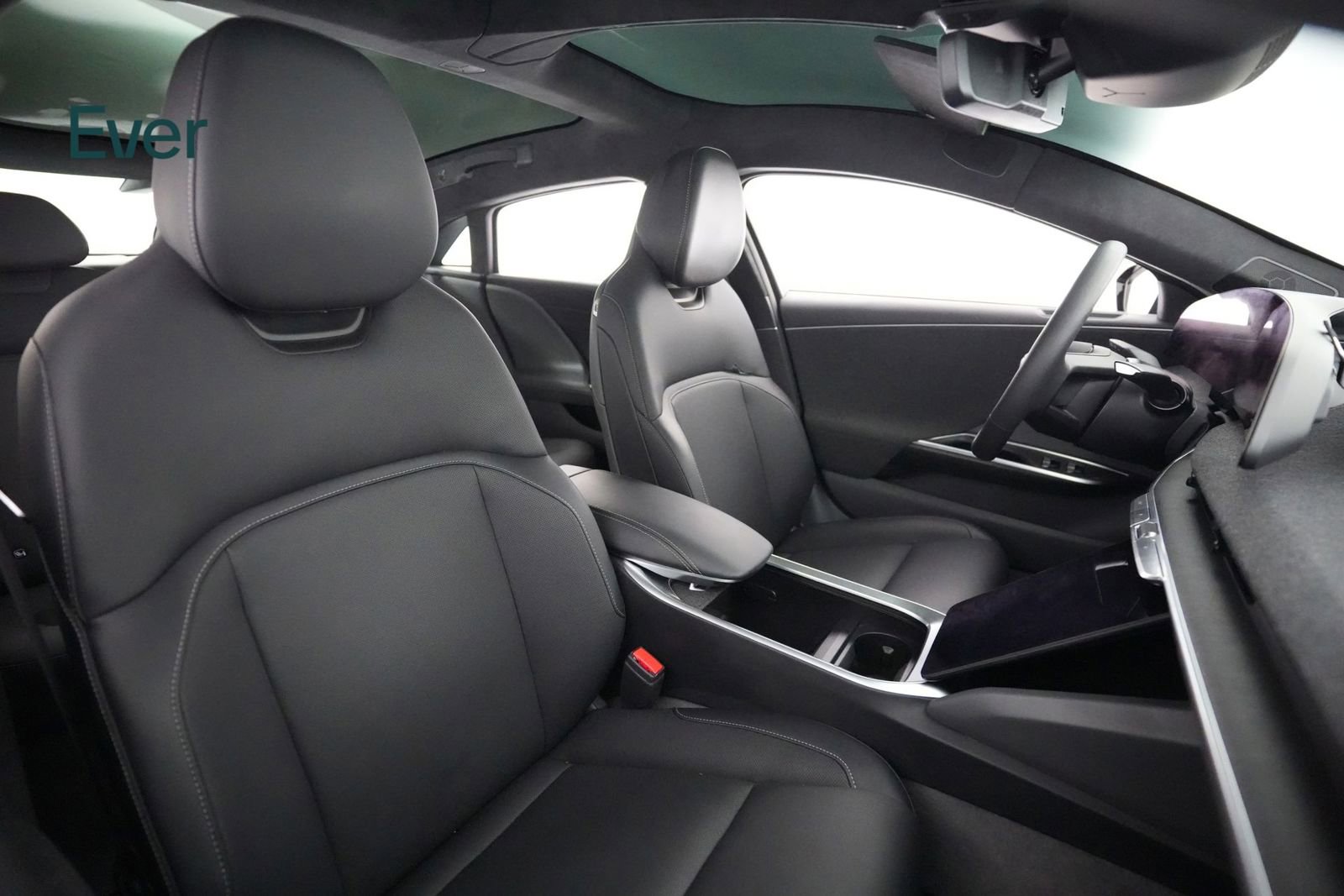 Used 2024 Lucid Air Touring image 23