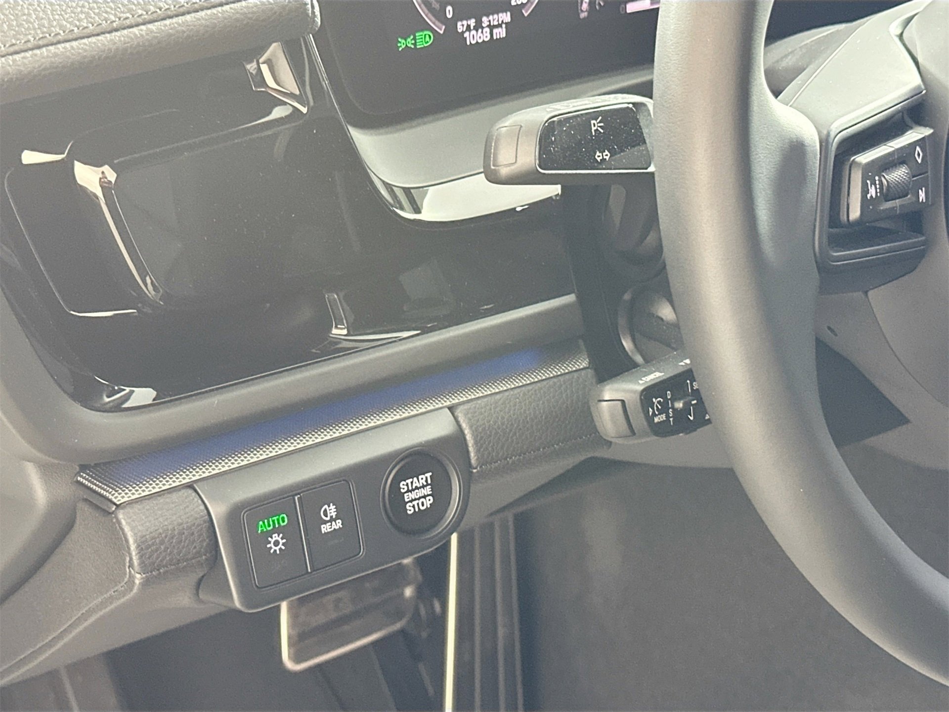 Certified 2025 Porsche Panamera image 32