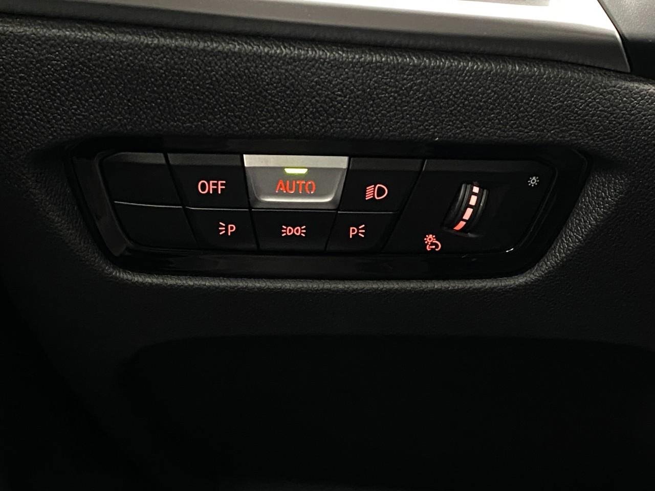 New 2026 BMW 440i xDrive Convertible w/ M Carbon Exterior Package image 14