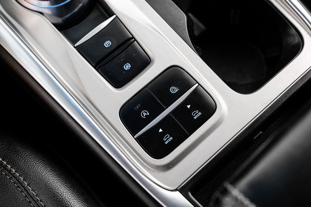 Used 2024 Ford Explorer Limited image 28