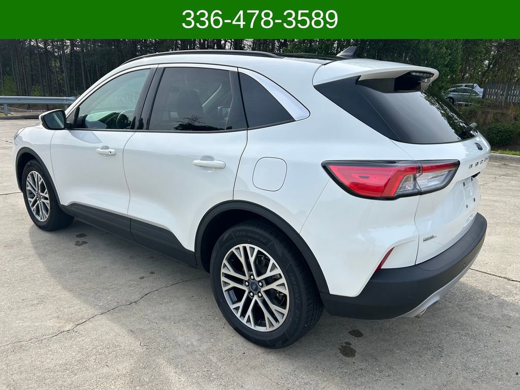 Certified 2021 Ford Escape SEL w/ Technology Package AWD/4WD image 3
