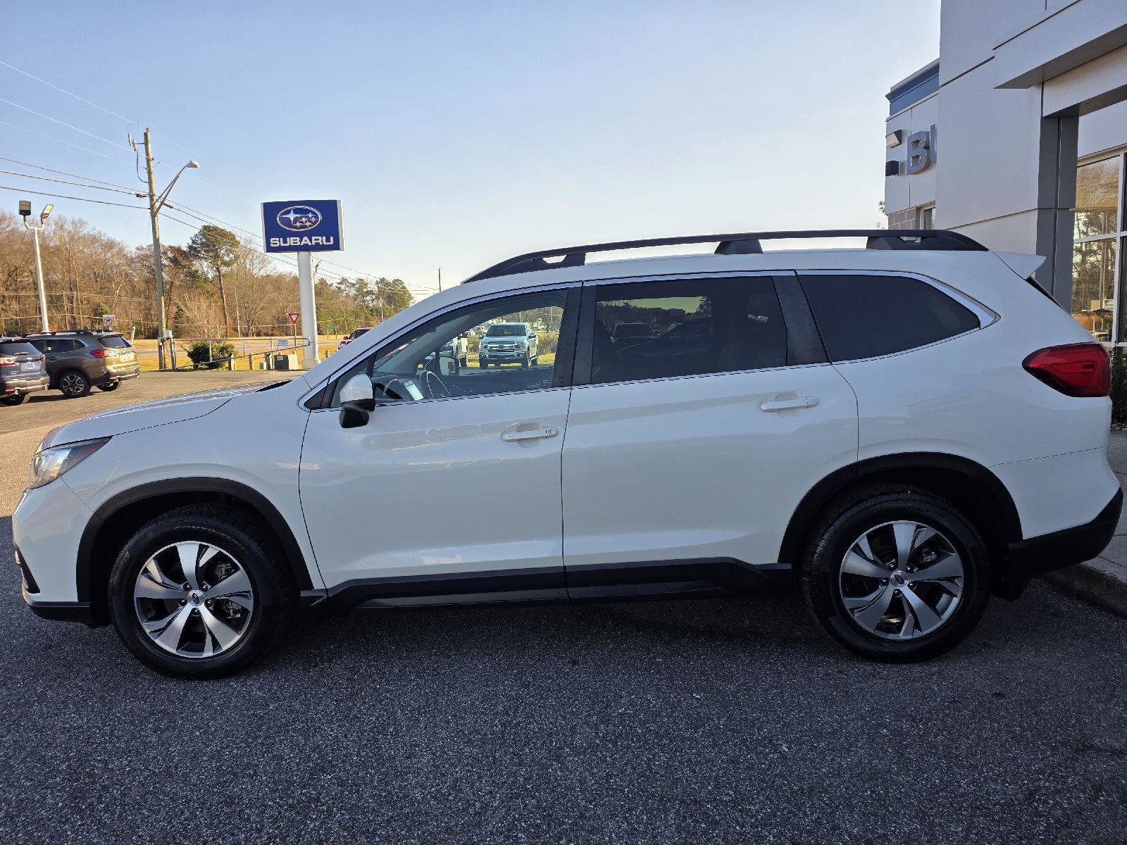 Used 2021 Subaru Ascent Premium w/ Convenience Package image 8