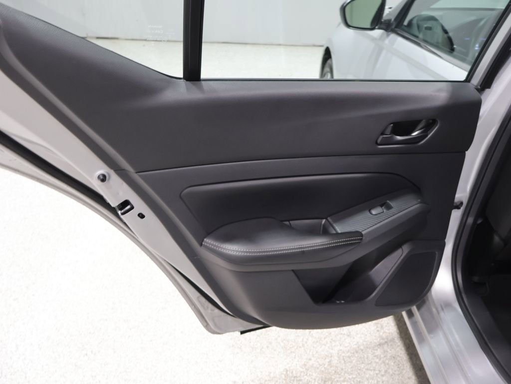 Used 2024 Nissan Altima 2.5 SV AWD/4WD image 18