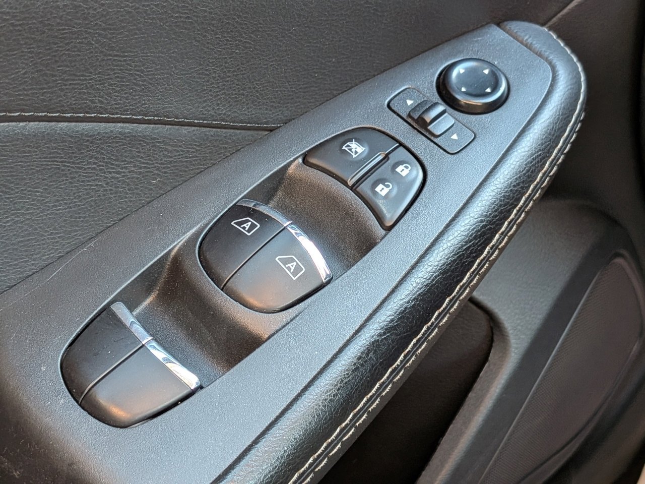 Used 2023 Nissan Maxima SV w/ Floor Mat Group FWD image 28