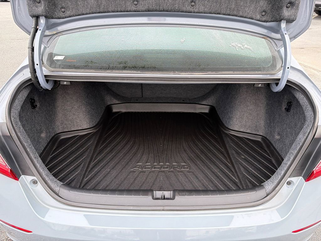 Used 2022 Honda Accord Touring image 18