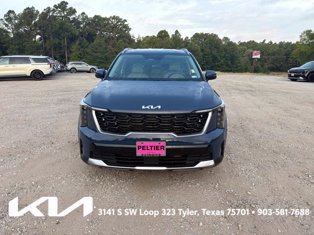 Used 2025 Kia Sorento S FWD image 2