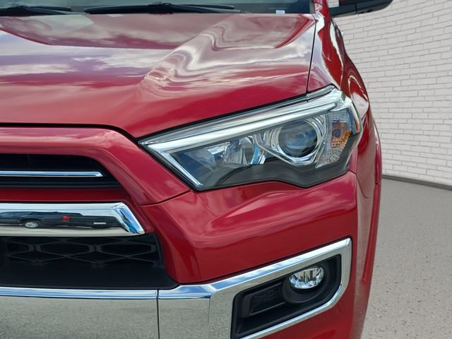 Used 2024 Toyota 4Runner Limited AWD/4WD image 32