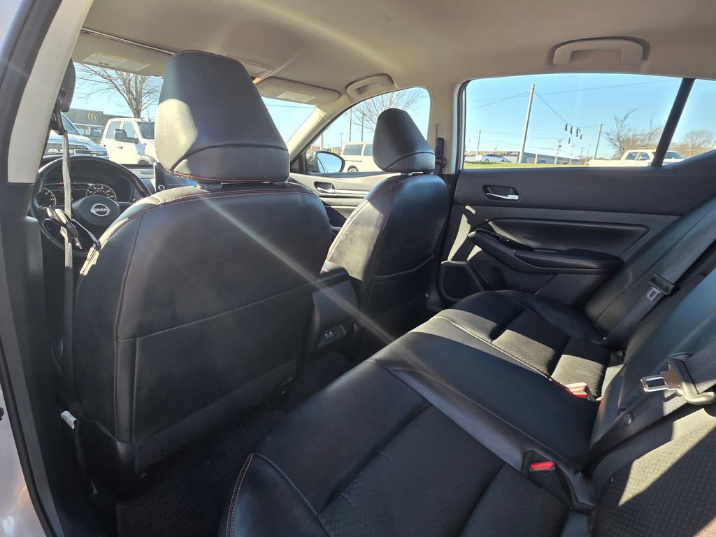 Used 2024 Nissan Altima 2.5 SR image 17