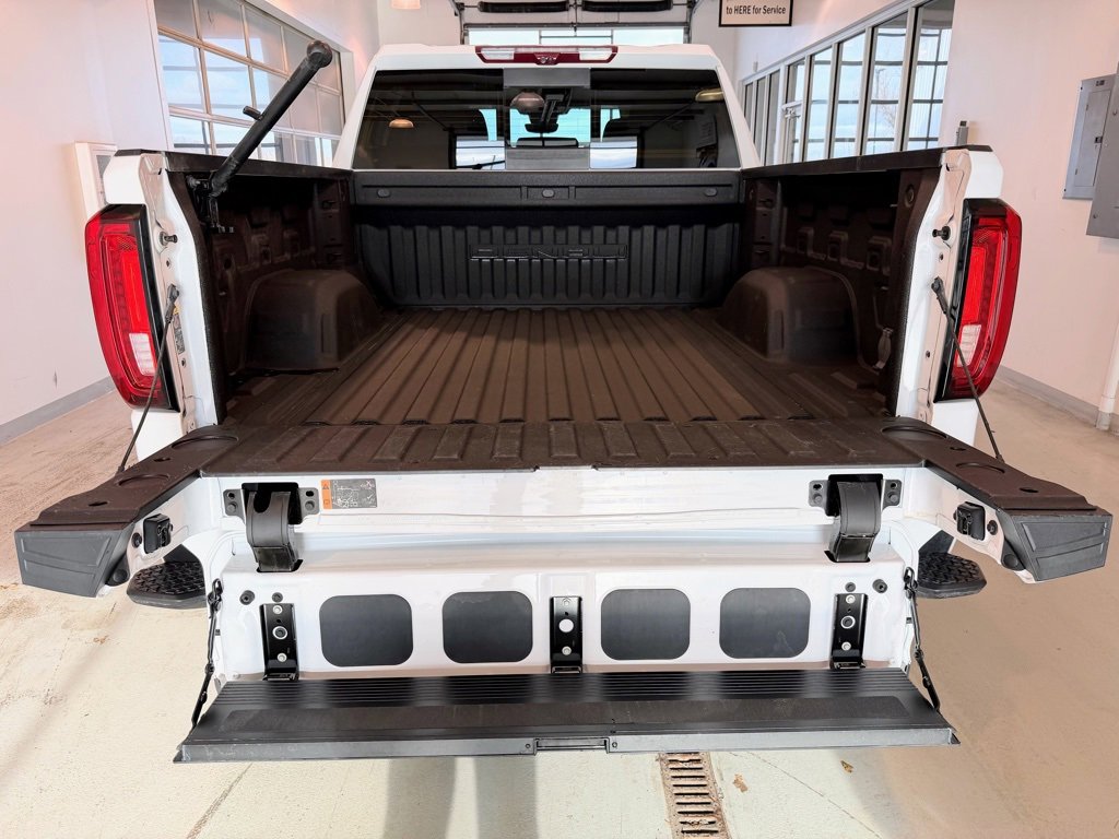 Used 2024 GMC Sierra 1500 Denali image 6