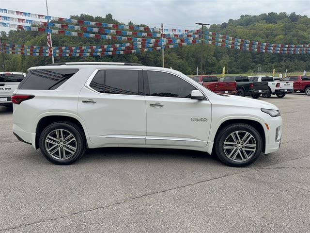Used 2022 Chevrolet Traverse High Country w/ LPO, Floor Liner Package AWD/4WD image 4