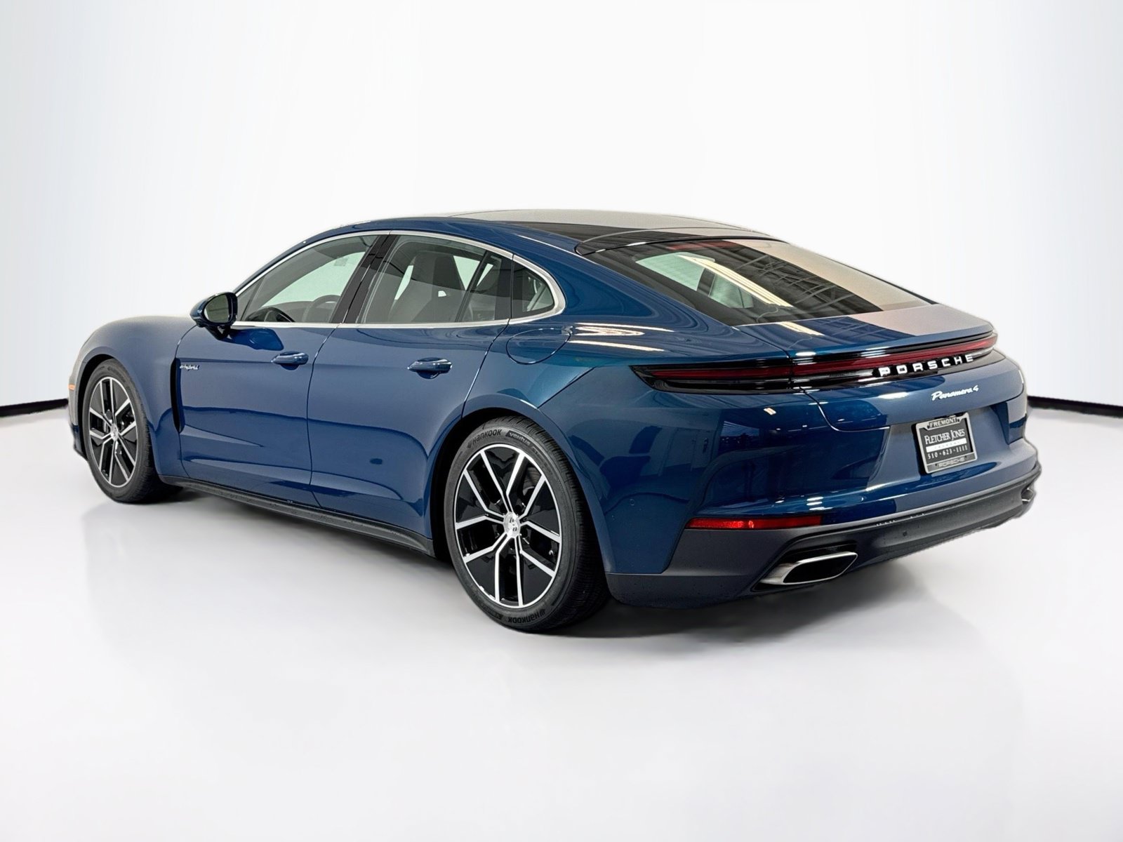 New 2026 Porsche Panamera 4 AWD/4WD image 3