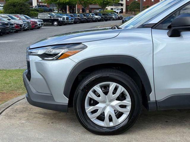 Used 2022 Toyota Corolla Cross L FWD image 12