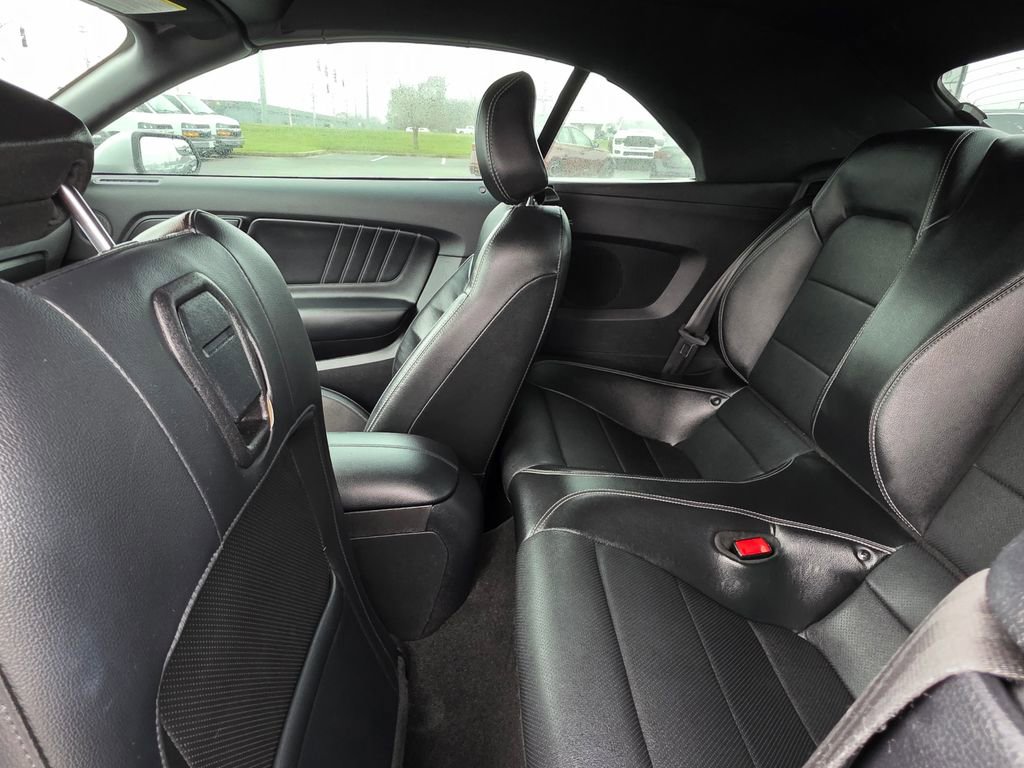 Used 2019 Ford Mustang Premium image 31
