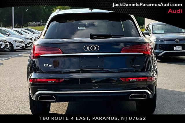 Certified 2023 Audi Q5 2.0T Premium w/ Convenience Package AWD/4WD image 4