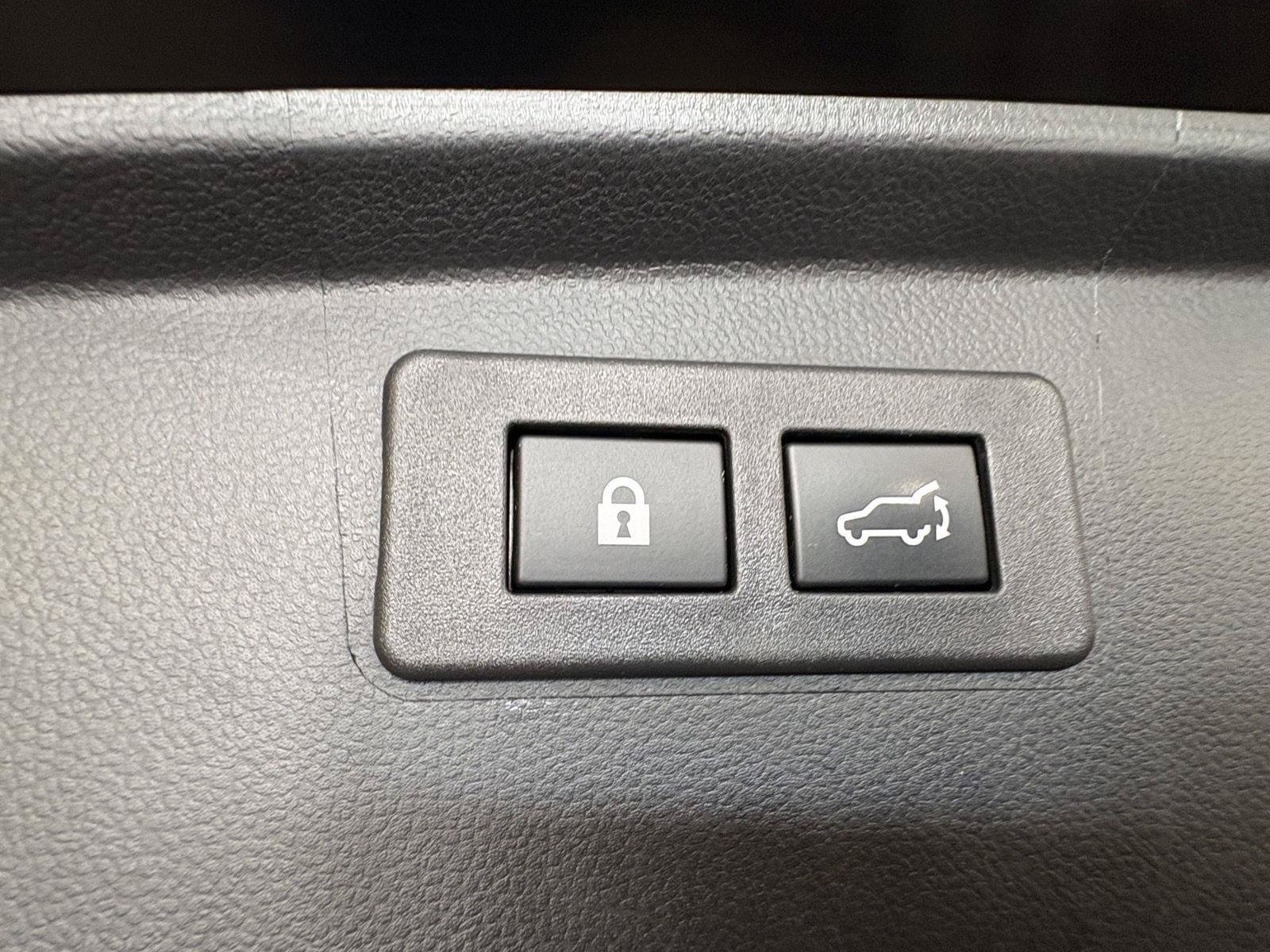 Used 2025 Subaru Outback Premium w/ Popular Package #1A AWD/4WD image 19