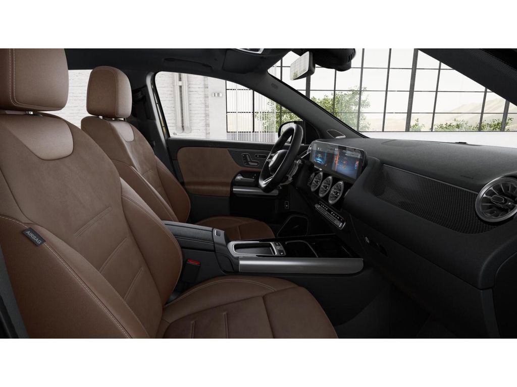 New 2026 Mercedes-Benz GLA 35 AMG 4MATIC image 4