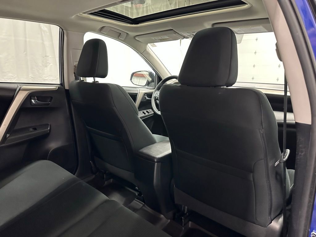 Used 2015 Toyota RAV4 XLE image 46