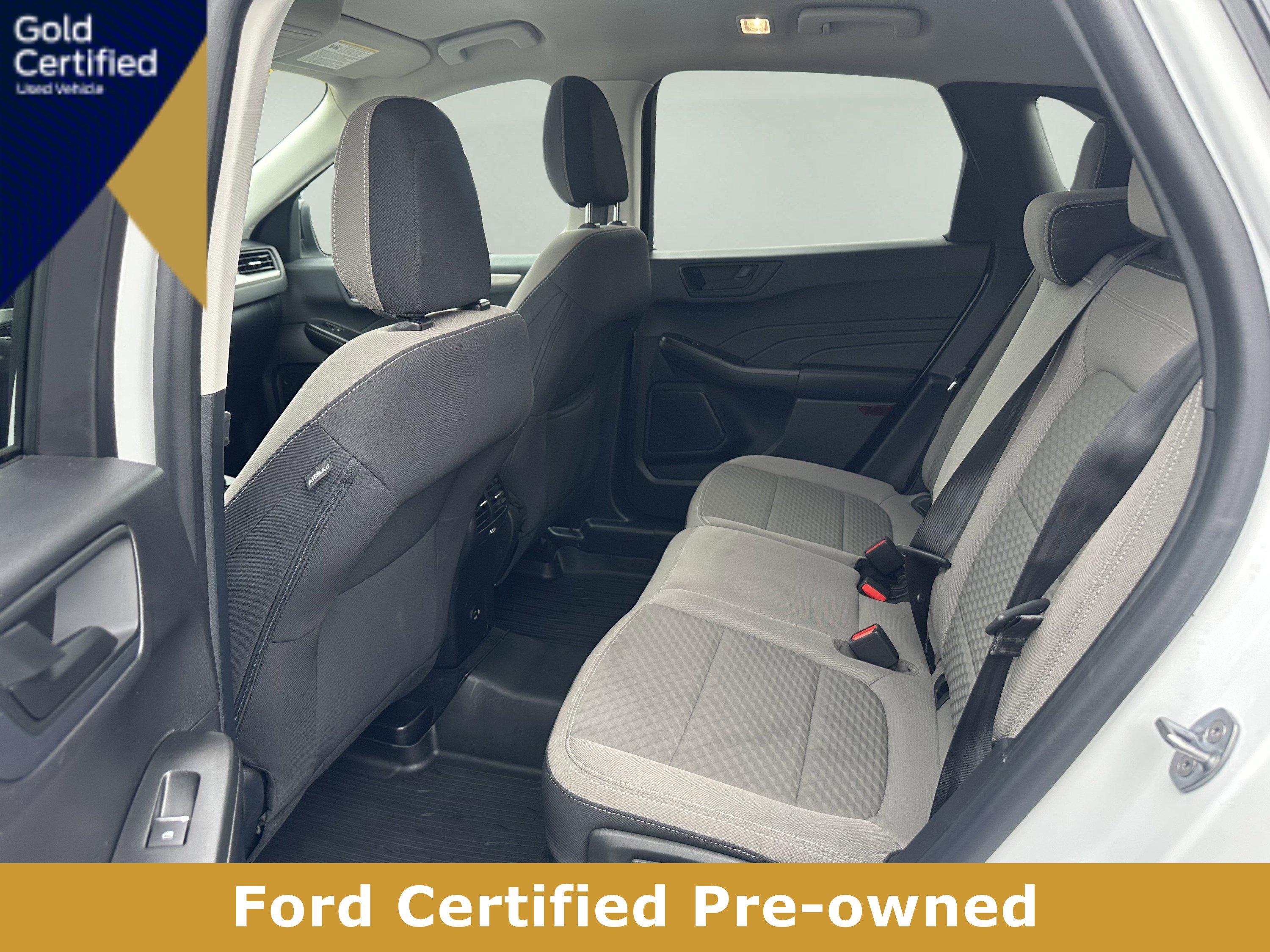 Certified 2022 Ford Escape SE w/ SE Sport Appearance Package image 10