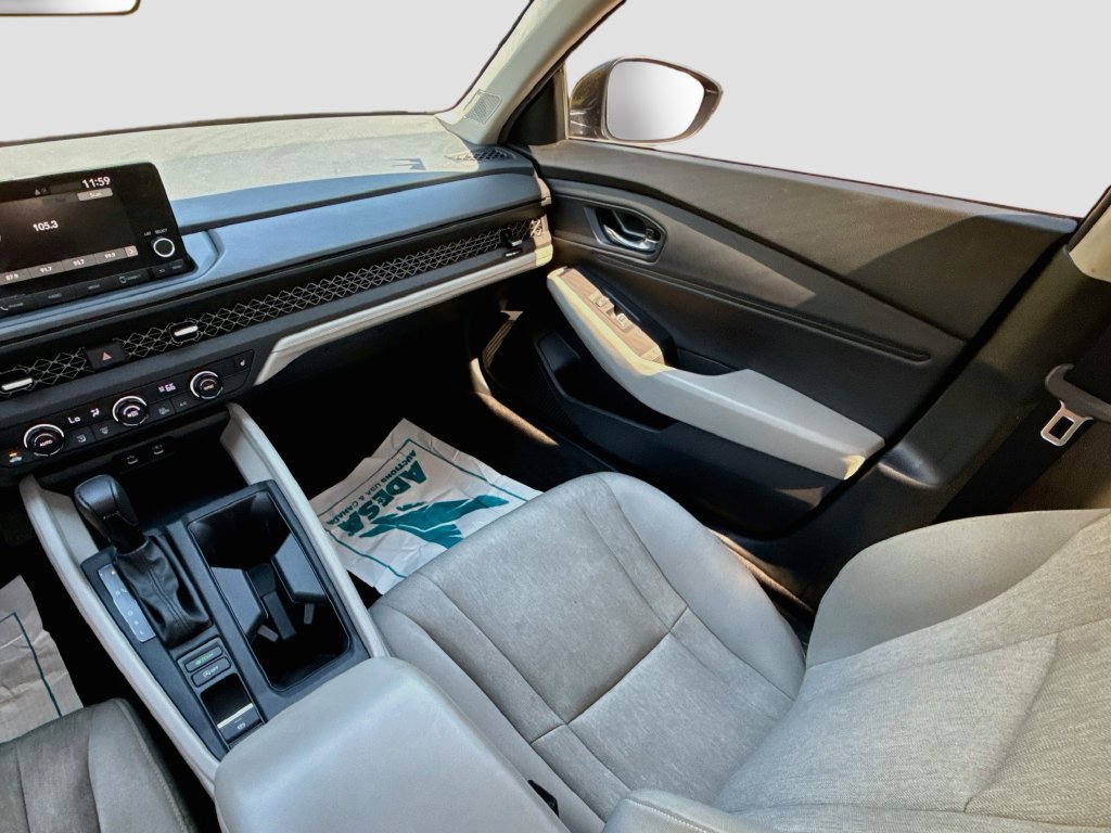 Used 2023 Honda Accord EX image 26
