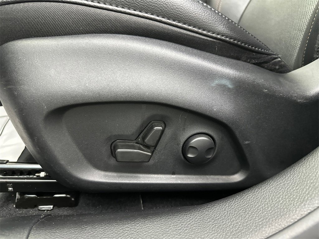 Used 2022 Jeep Compass Limited w/ Sun and Sound Group image 10