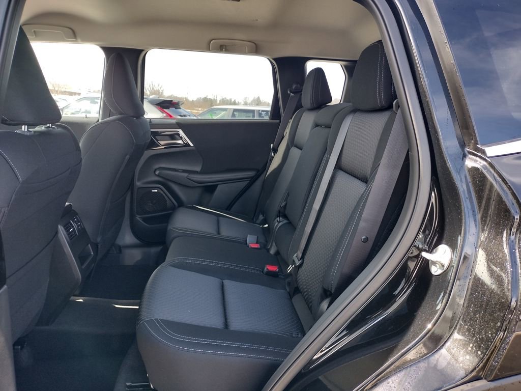 New 2026 Mitsubishi Outlander ES image 8