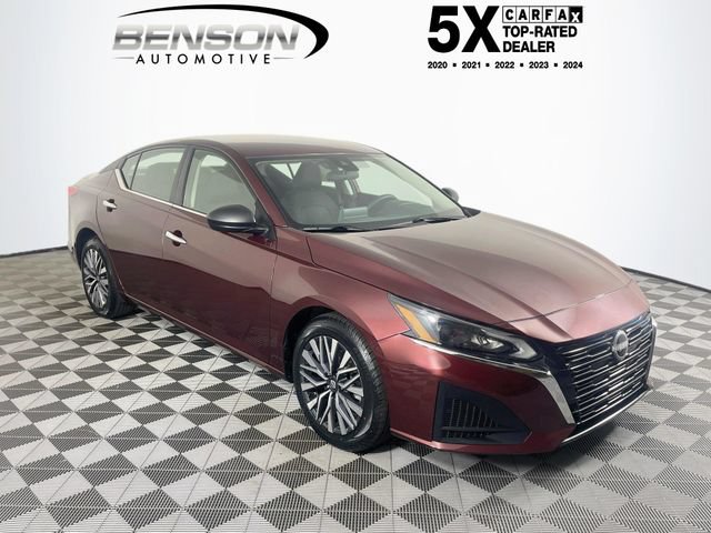 Used 2025 Nissan Altima 2.5 SV FWD video 1