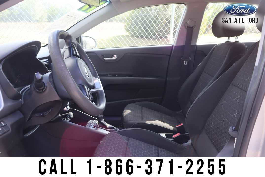 Used 2019 Kia Rio LX image 10